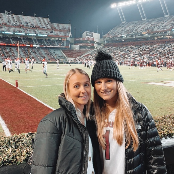 Meet your Posher, Bailey - Picture 1 of 1